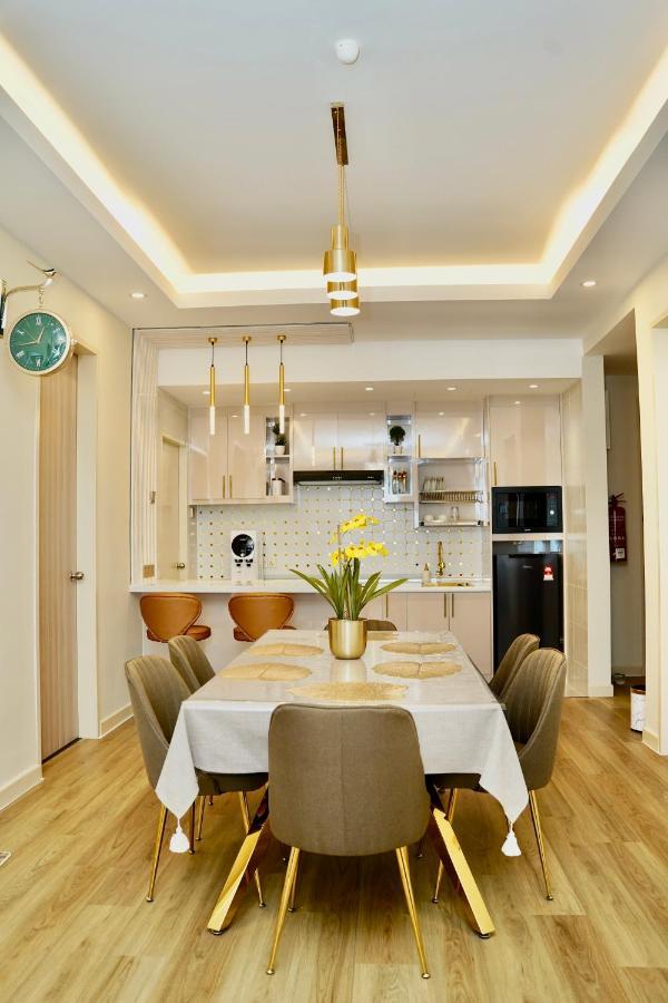 קואלה טרנגאנו Casa Callisto Homestay - New Seaview With Pool 3Br Apartment Ladang Tanjung מראה חיצוני תמונה